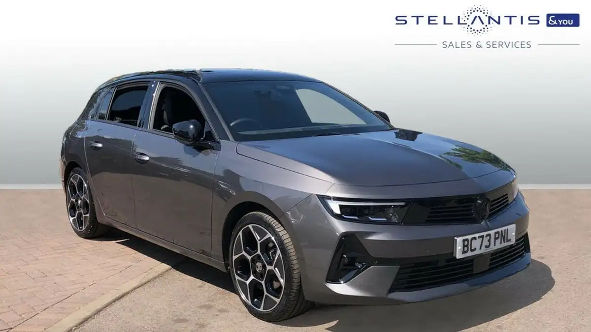 2024-vauxhall-astra-12-turbo-ultimate-130ps-hatchback-big-0
