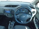 2017-toyota-yaris-15-vvt-i-icon-hybrid-small-11