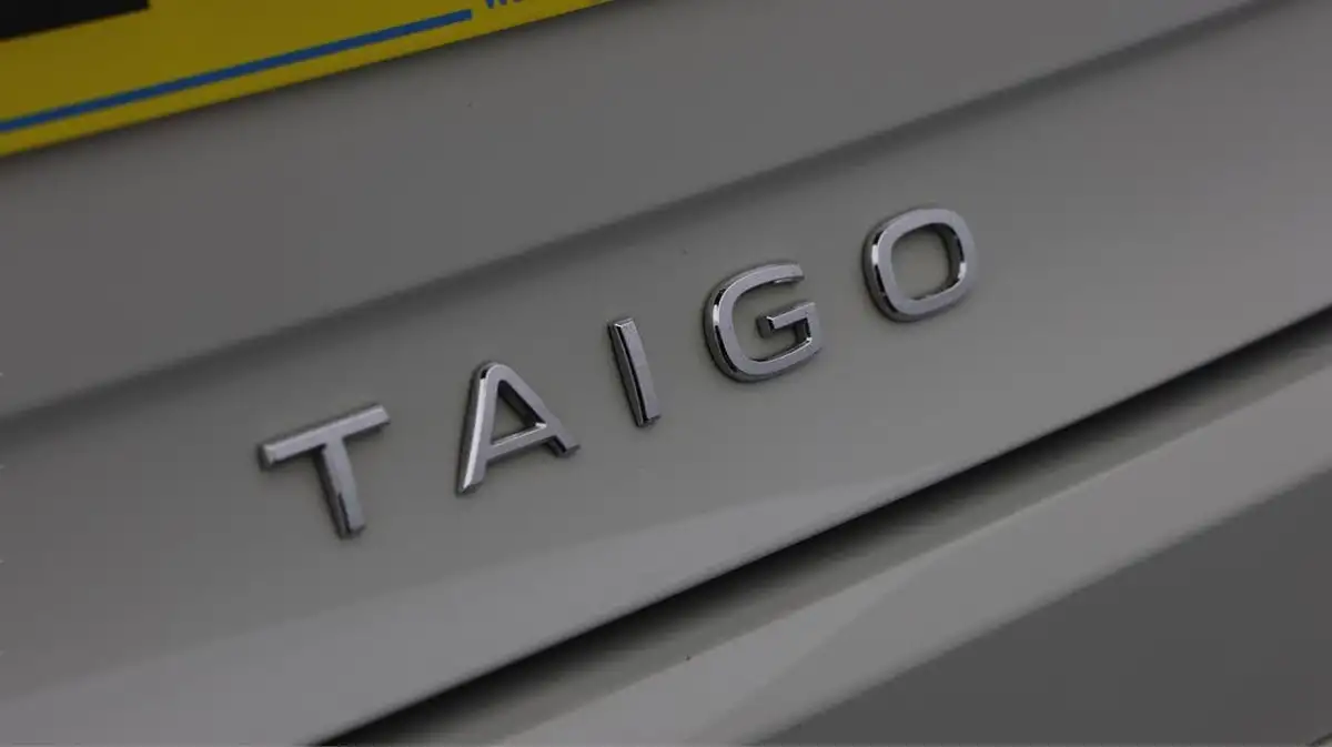 2022-volkswagen-taigo-10-tsi-r-line-big-22