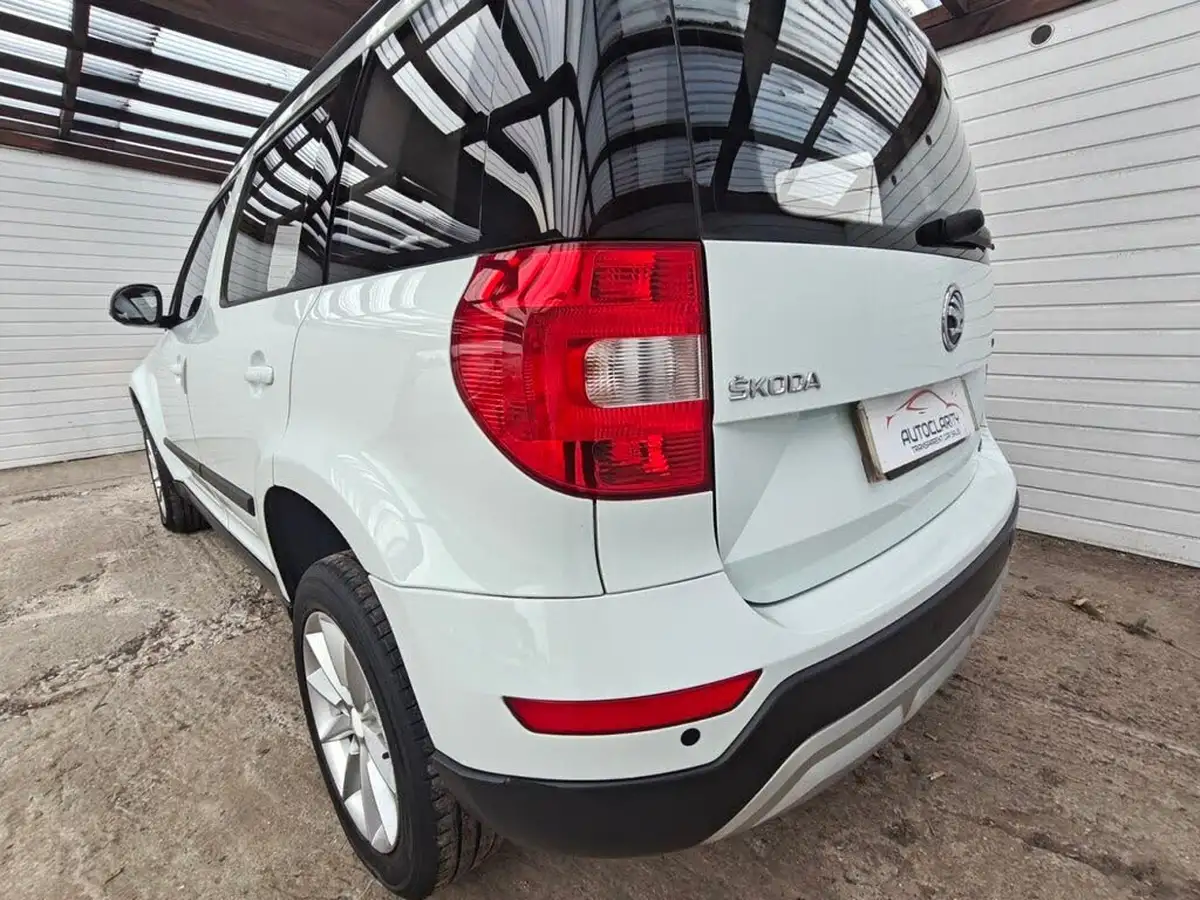 2015-skoda-yeti-outdoor-16tdi-s-greenline-ii-big-28