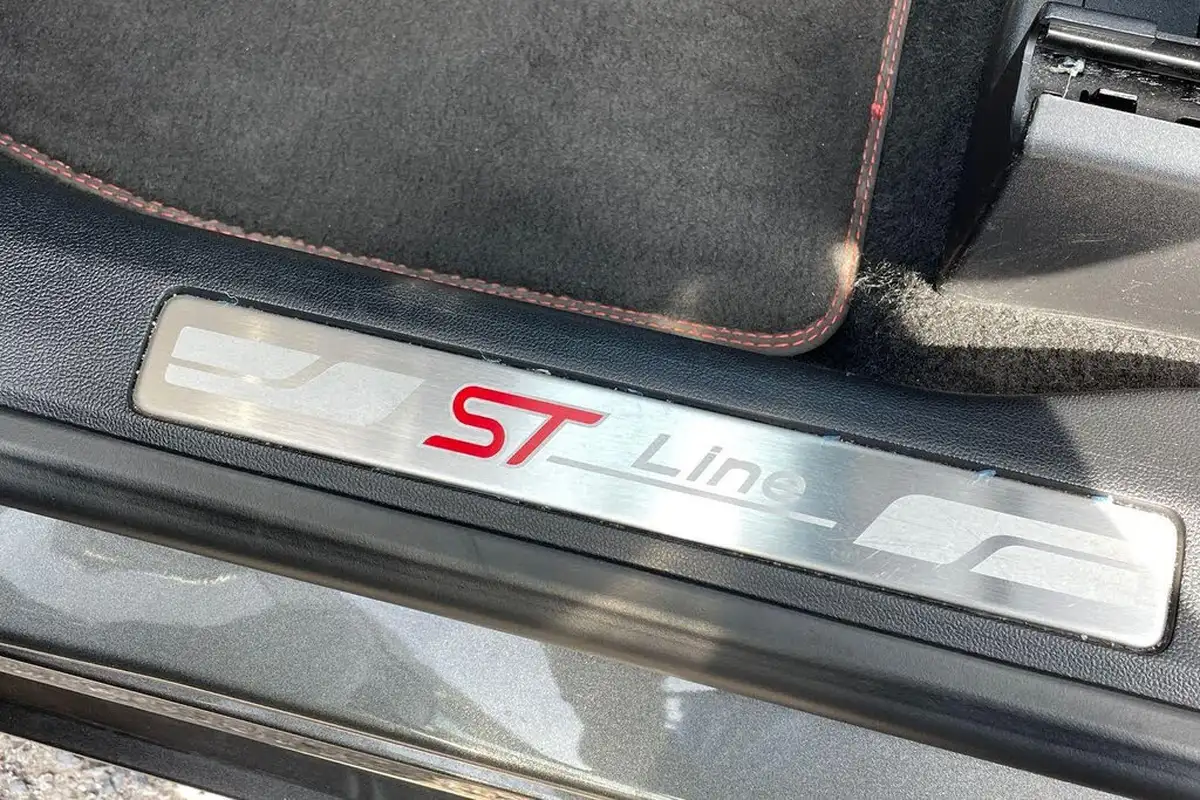 2022-ford-kuga-15-st-line-x-edition-big-27