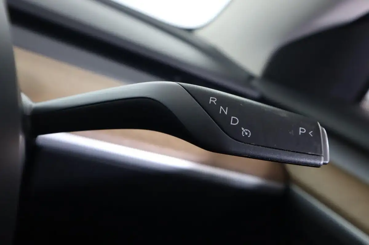 2021-tesla-model-3-e-long-range-4x4-big-16