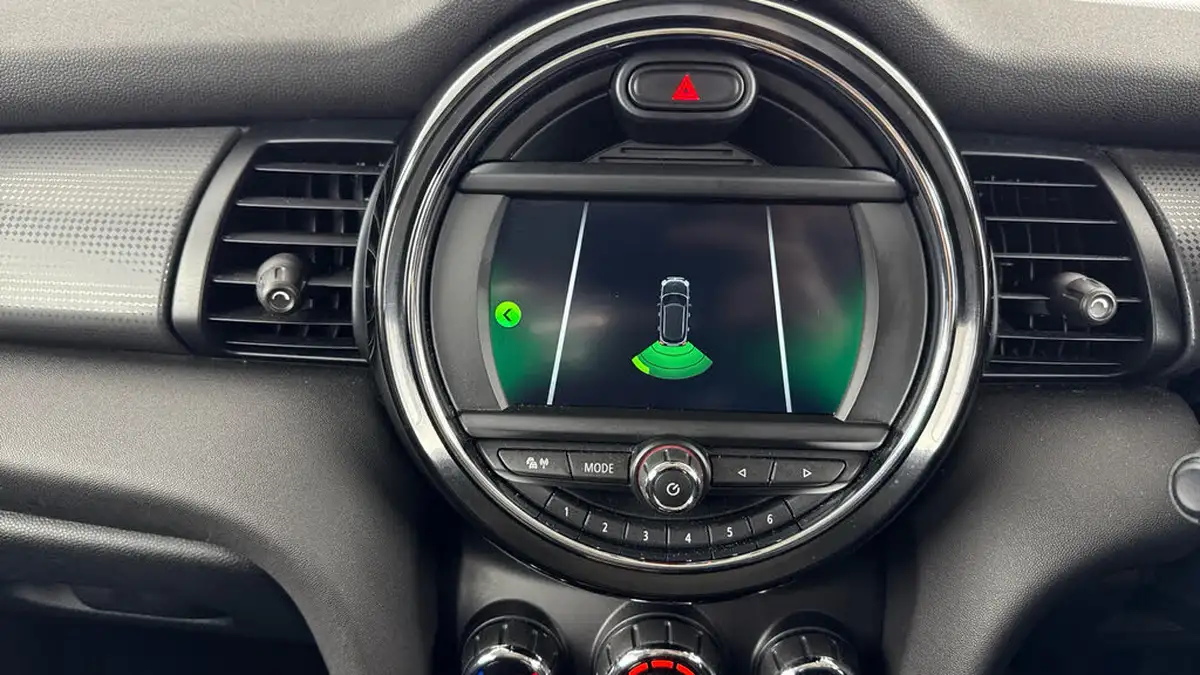 2018-mini-cooper-15-cooper-classic-ss-hatchback-5d-big-17