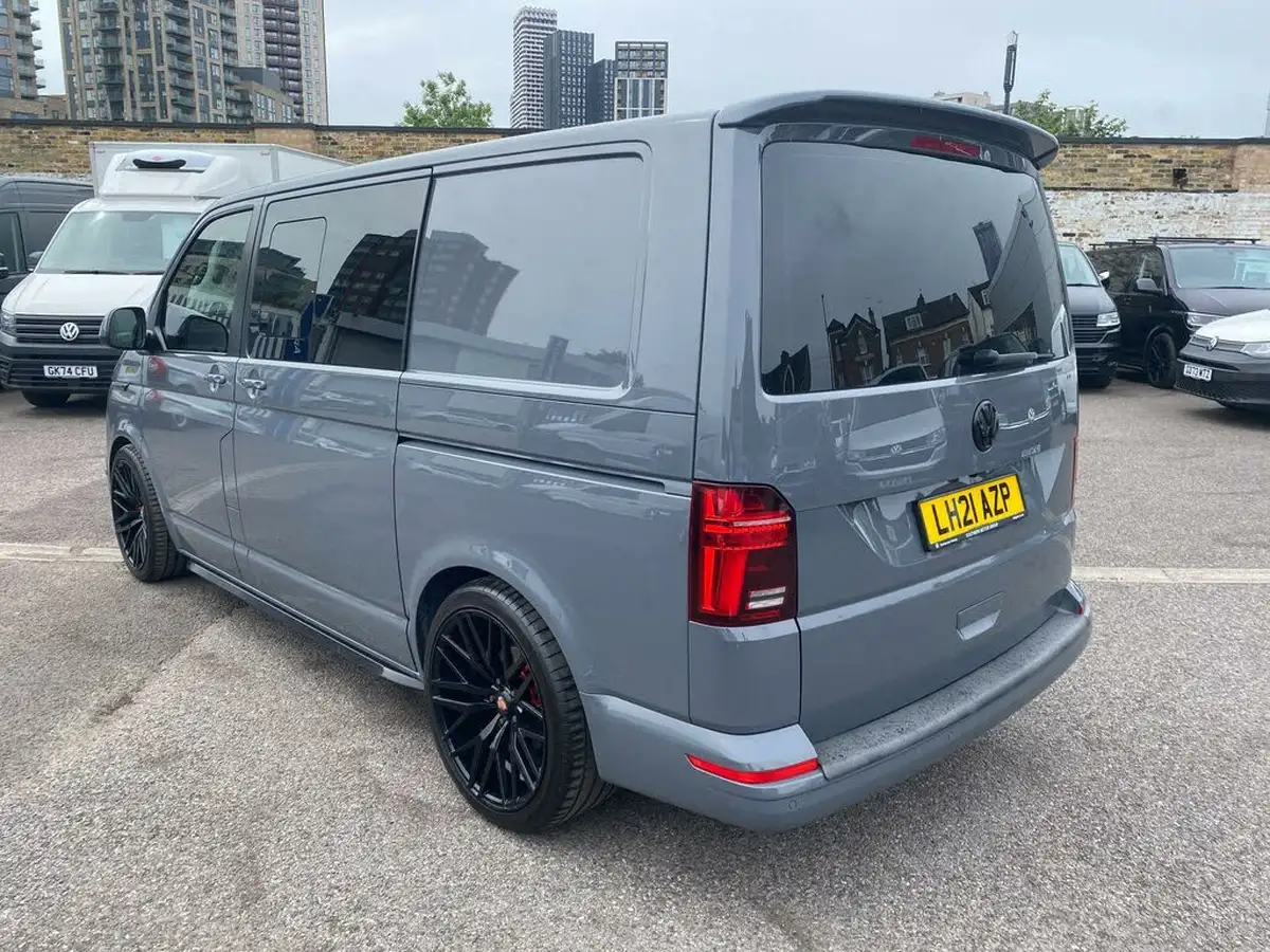 2021-volkswagen-transporter-20bitdi-t32-highline-bmt-swb-4motion-199pseu6dt-e-kombi-big-2