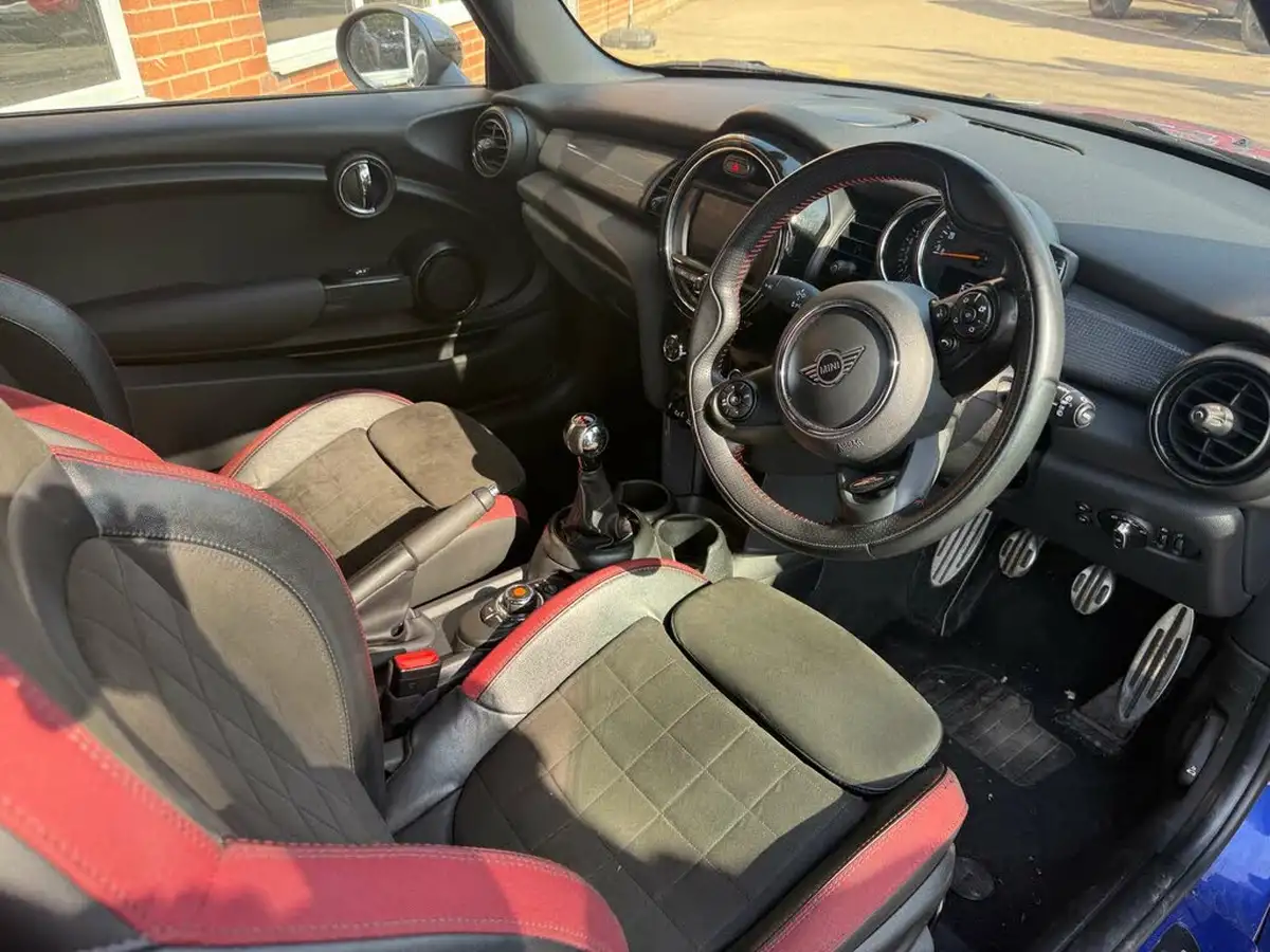 2018-mini-cooper-15-cooper-sport-ss-hatchback-3d-big-11