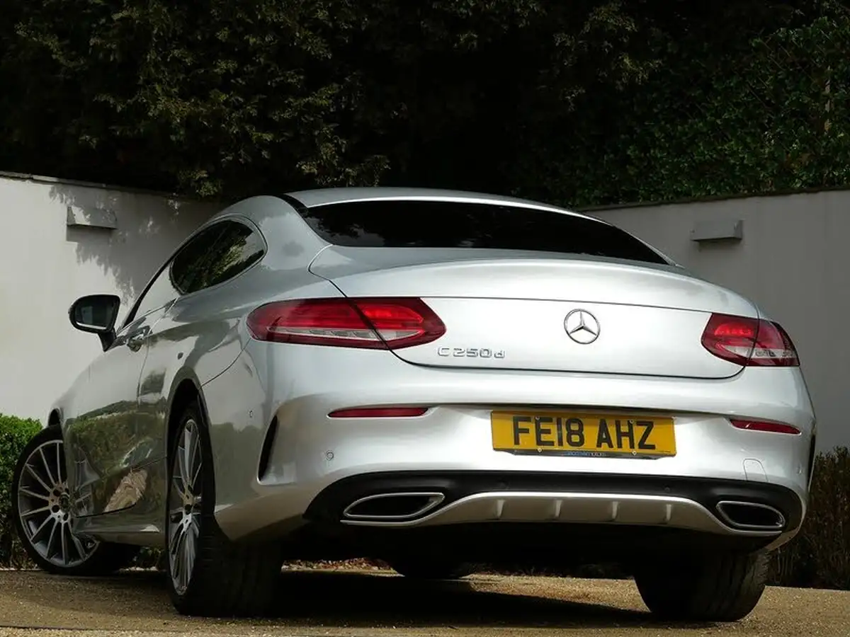 2018-mercedes-benz-c-class-21d-c250d-amg-line-premiumss-coupe-2d-big-5