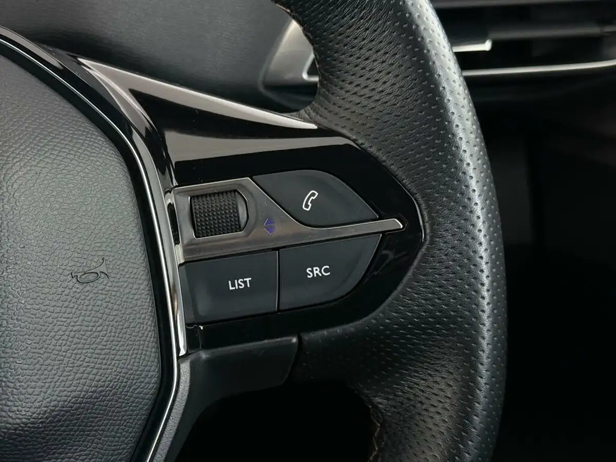 2022-peugeot-3008-suv-12-puretech-gt-big-25