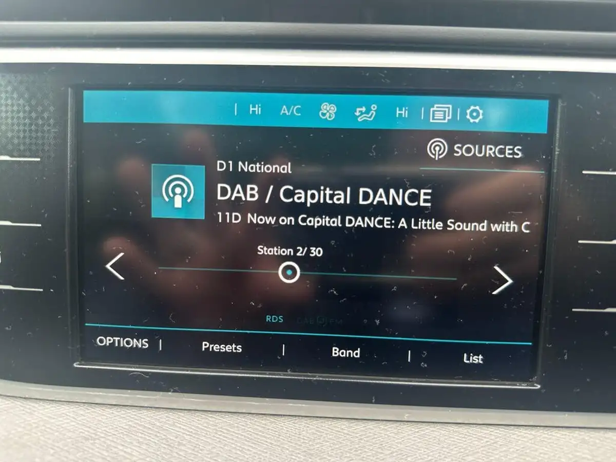 2019-citroen-grand-c4-spacetourer-15bluehdi-flair-plus-big-16