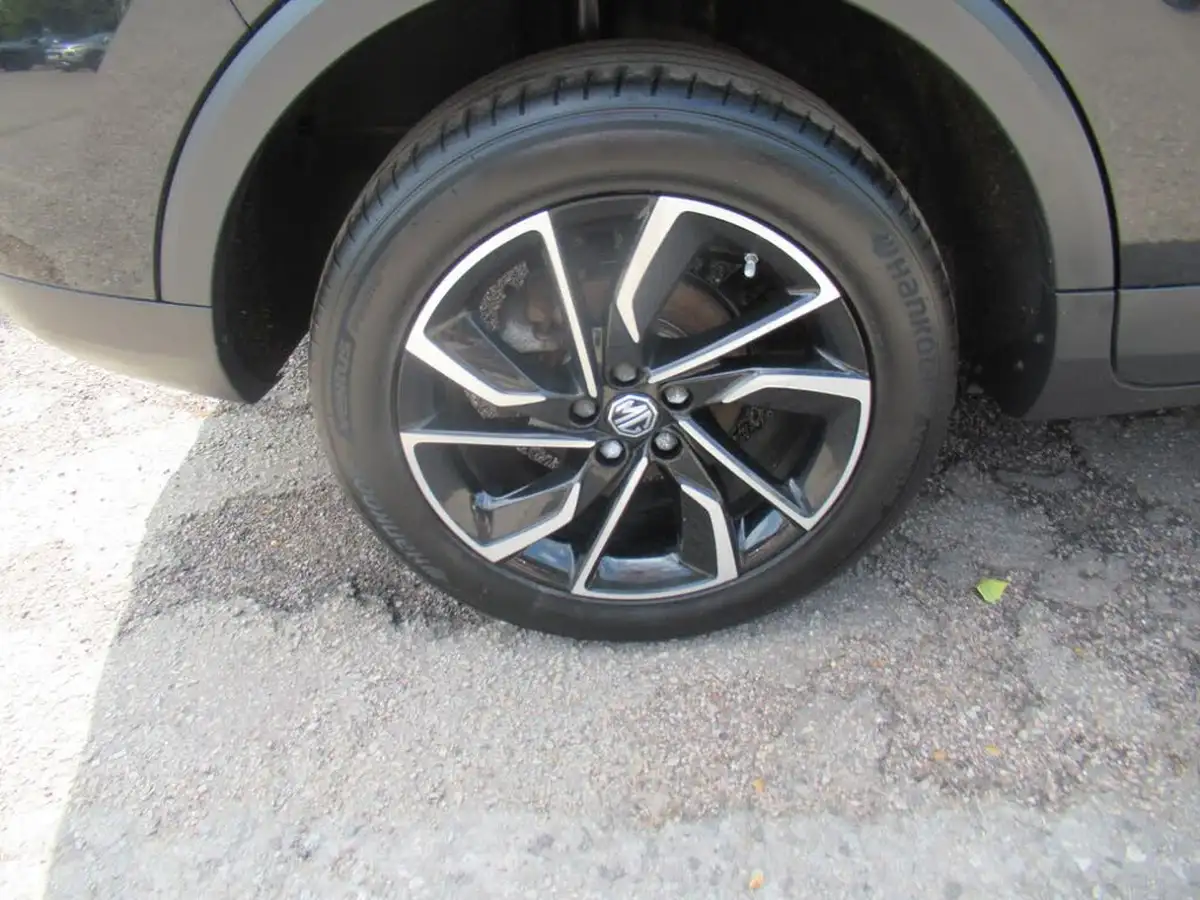 2022-mg-zs-suv-15-vti-tech-exclusive-big-25