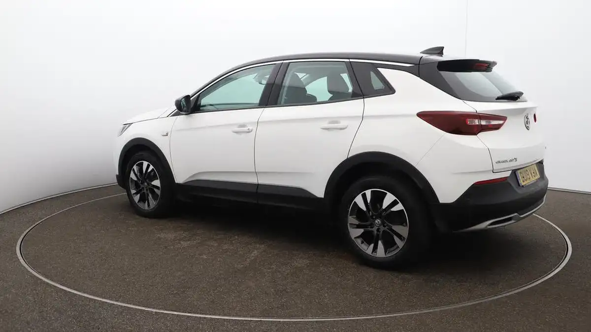 2019-vauxhall-grandland-x-12-sport-nav-big-35