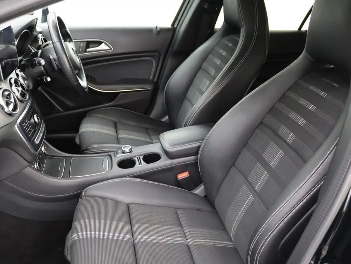 2019-mercedes-benz-gla-class-16-gla-180-urban-edition-7g-dct-big-21