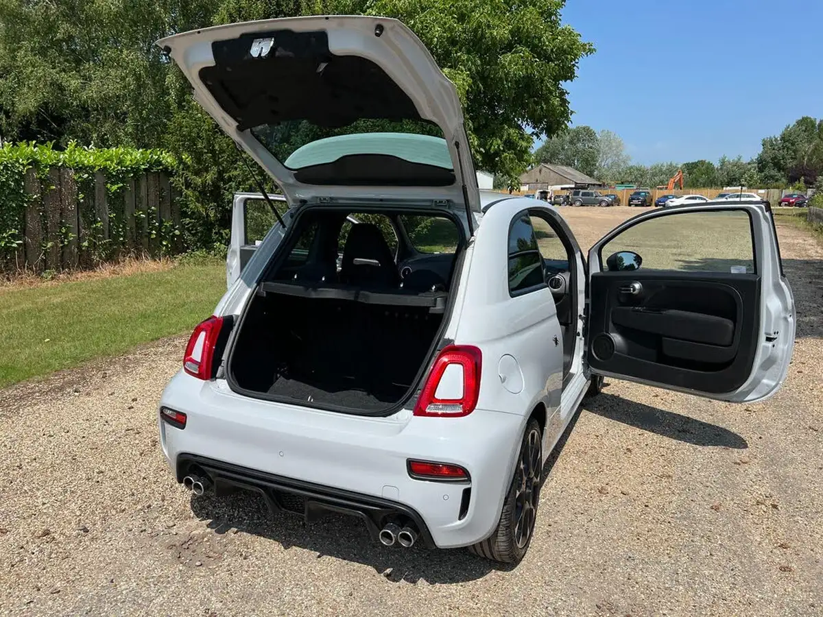 2022-abarth-595-14-tjet-competizione-big-38