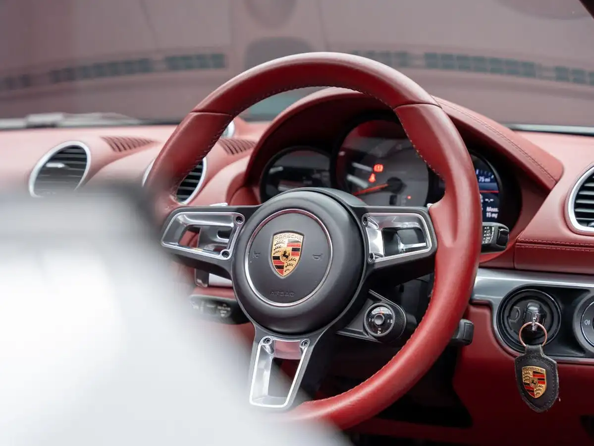 2017-porsche-boxster-718-25-boxster-s-pdk-big-34