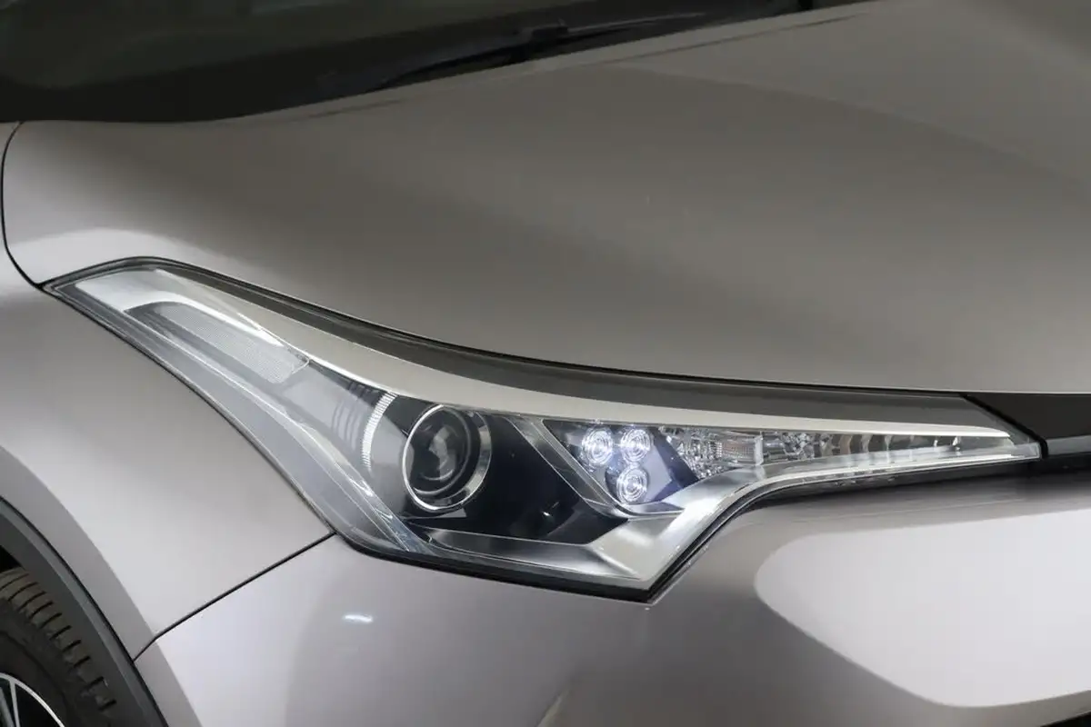 2019-toyota-c-hr-12-excel-big-8