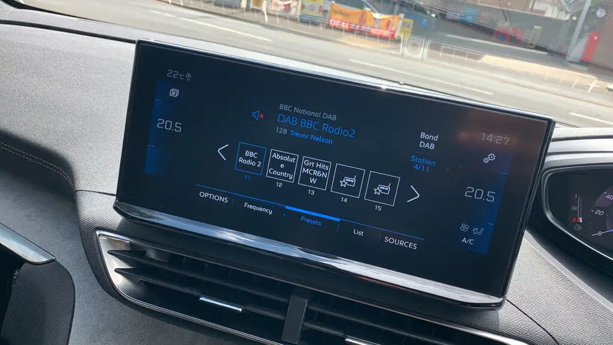2022-peugeot-5008-suv-12-puretech-gt-premium-big-28
