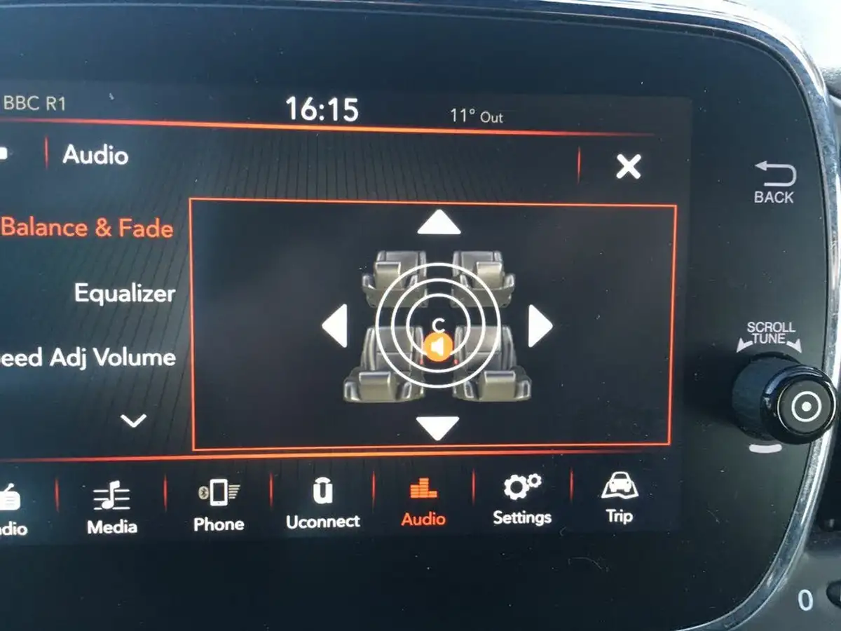 2017-fiat-500-12-s-big-8