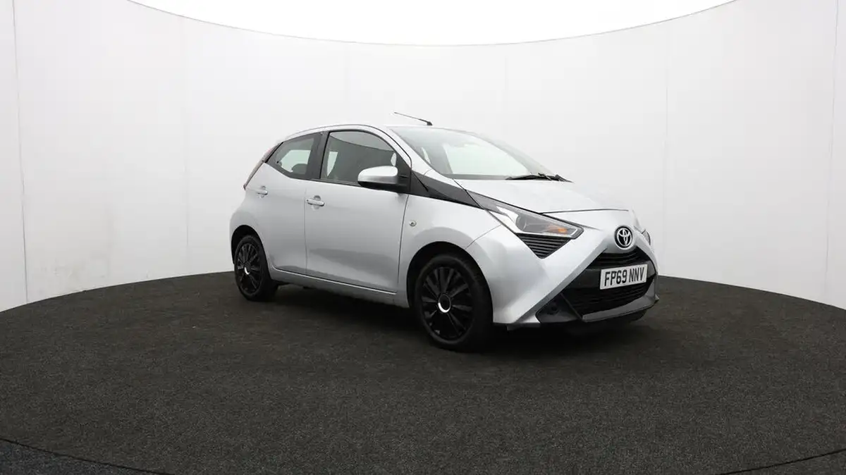2019-toyota-aygo-10-vvt-i-x-play-big-41