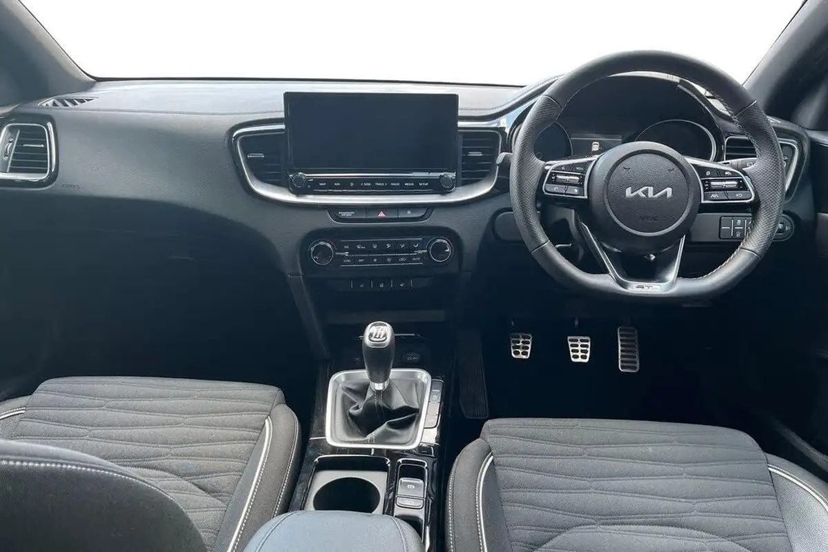 2024-kia-ceed-15-t-gdi-gt-line-138bhp-big-8