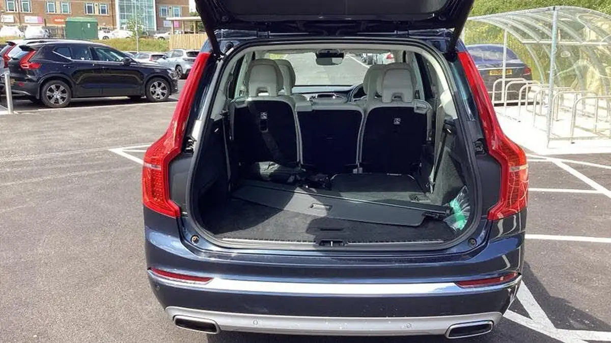 2020-volvo-xc90-20-b5-inscription-big-13