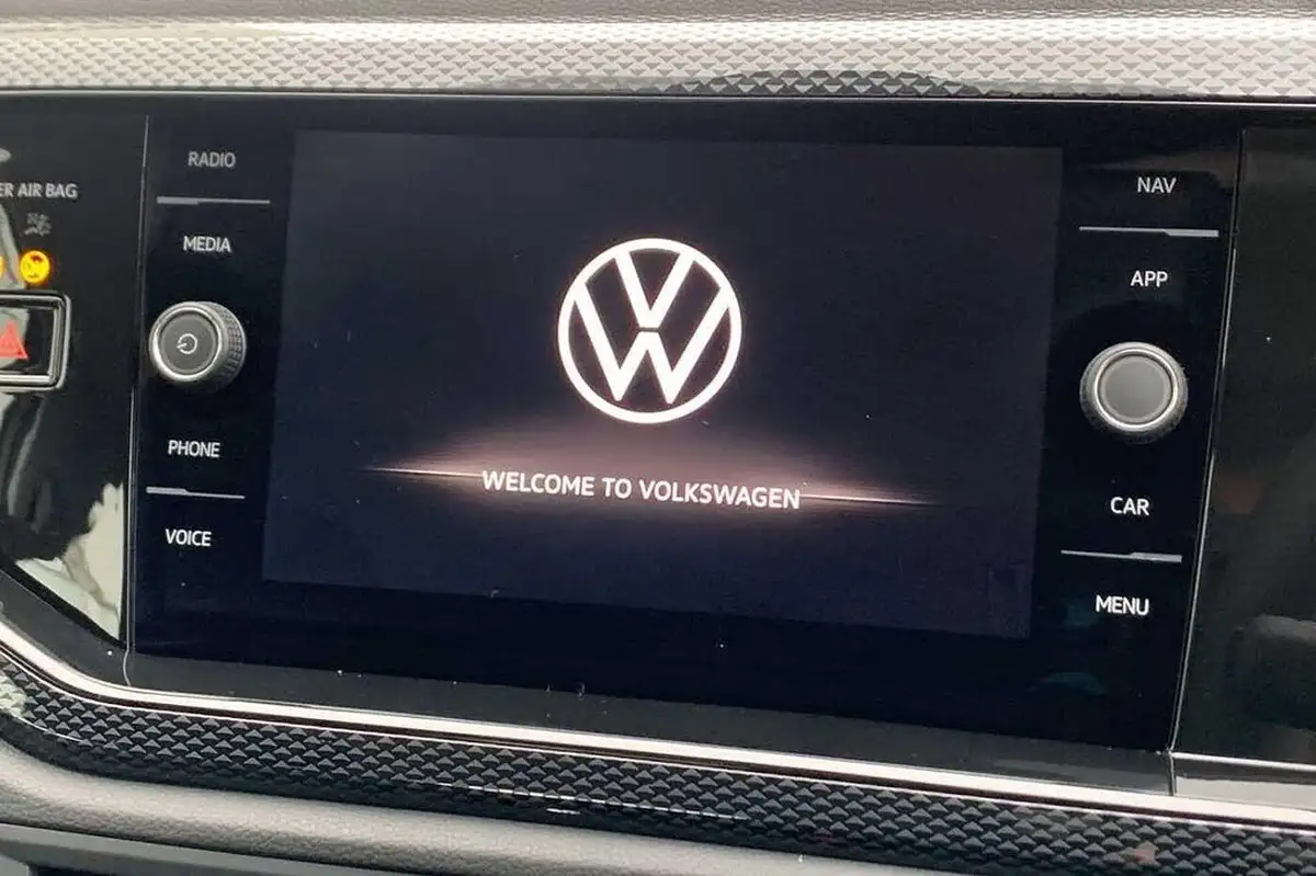 2025-volkswagen-taigo-10-tsi-life-115ps-dsg-big-12