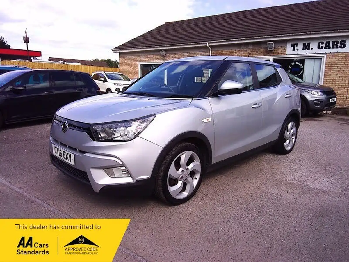 2016-kgm-ssangyong-tivoli-16td-ex-big-0