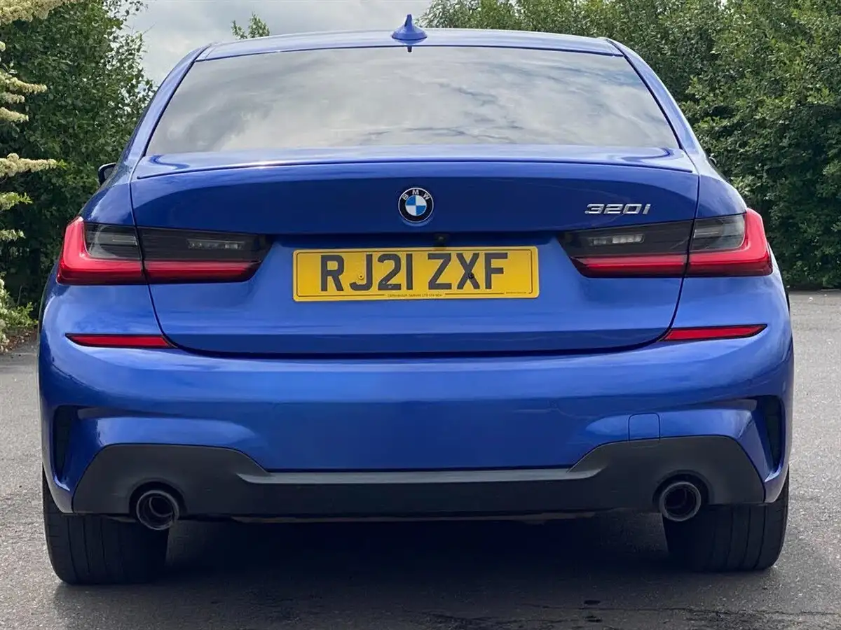 2021-bmw-3-series-20-320i-m-sport-saloon-4d-big-32