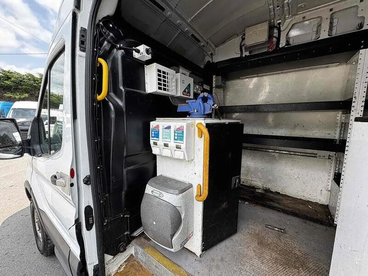 2018-ford-transit-20tdci-350-l2h3-170pseu6-rwd-panel-van-big-29