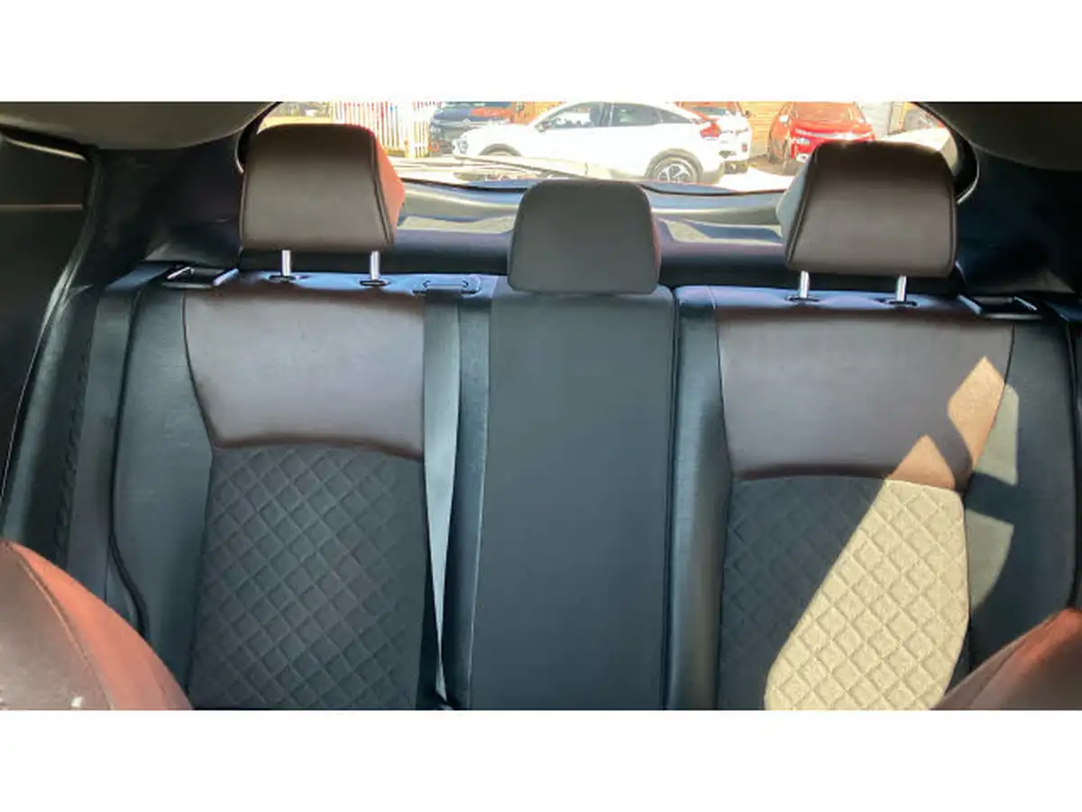 2017-toyota-c-hr-12-excel-big-14