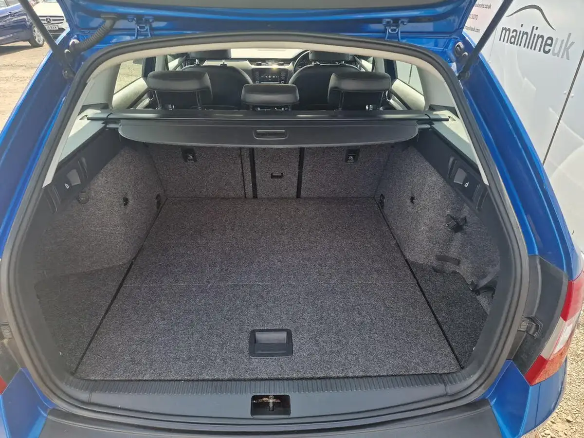 2015-skoda-octavia-20tdi-se-l-estate-big-30