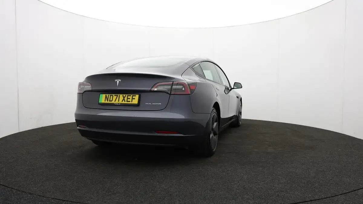 2021-tesla-model-3-e-long-range-awd-big-75