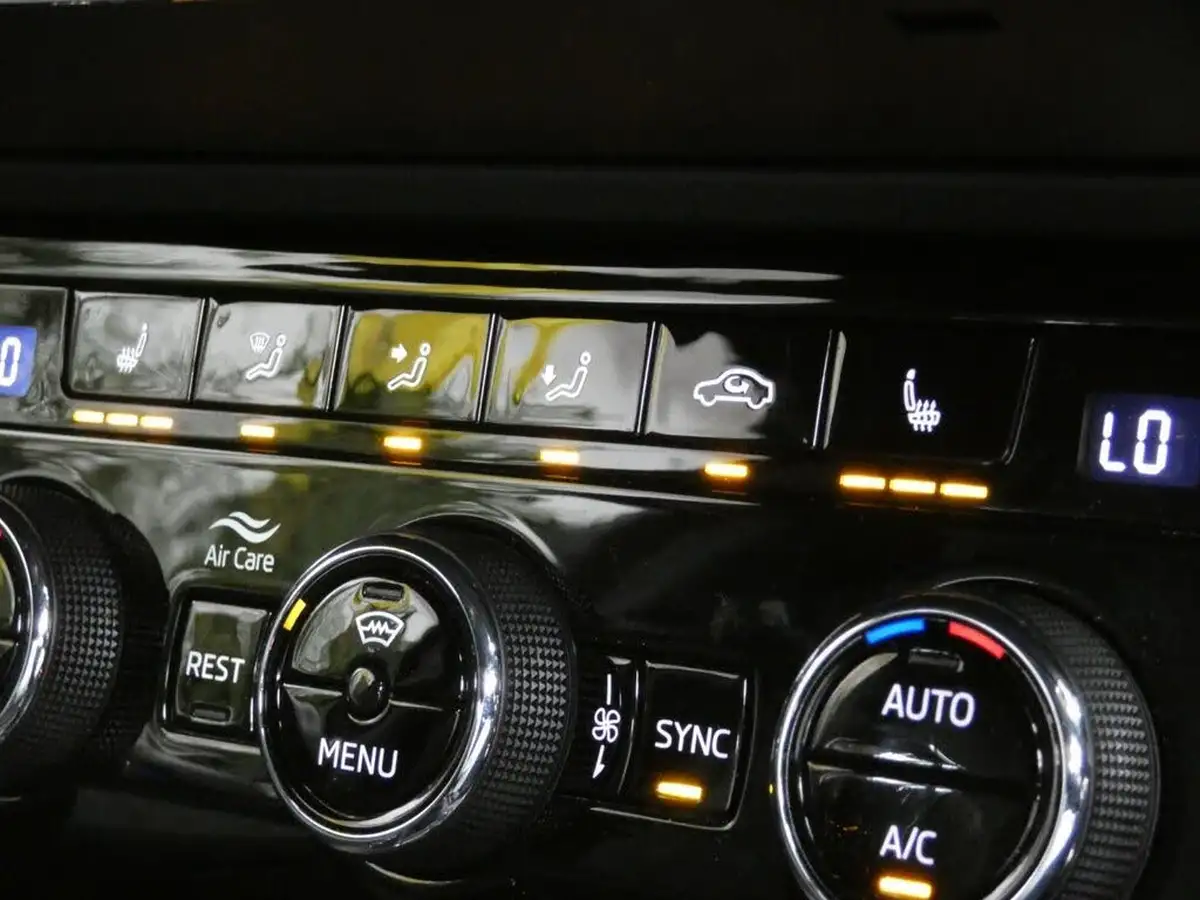 2021-skoda-superb-15-tsi-sportline-plus-estate-big-60