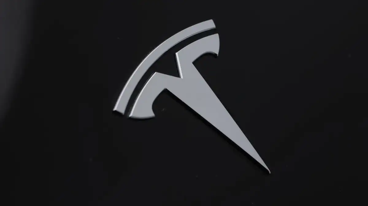2021-tesla-model-3-e-standard-plus-big-21