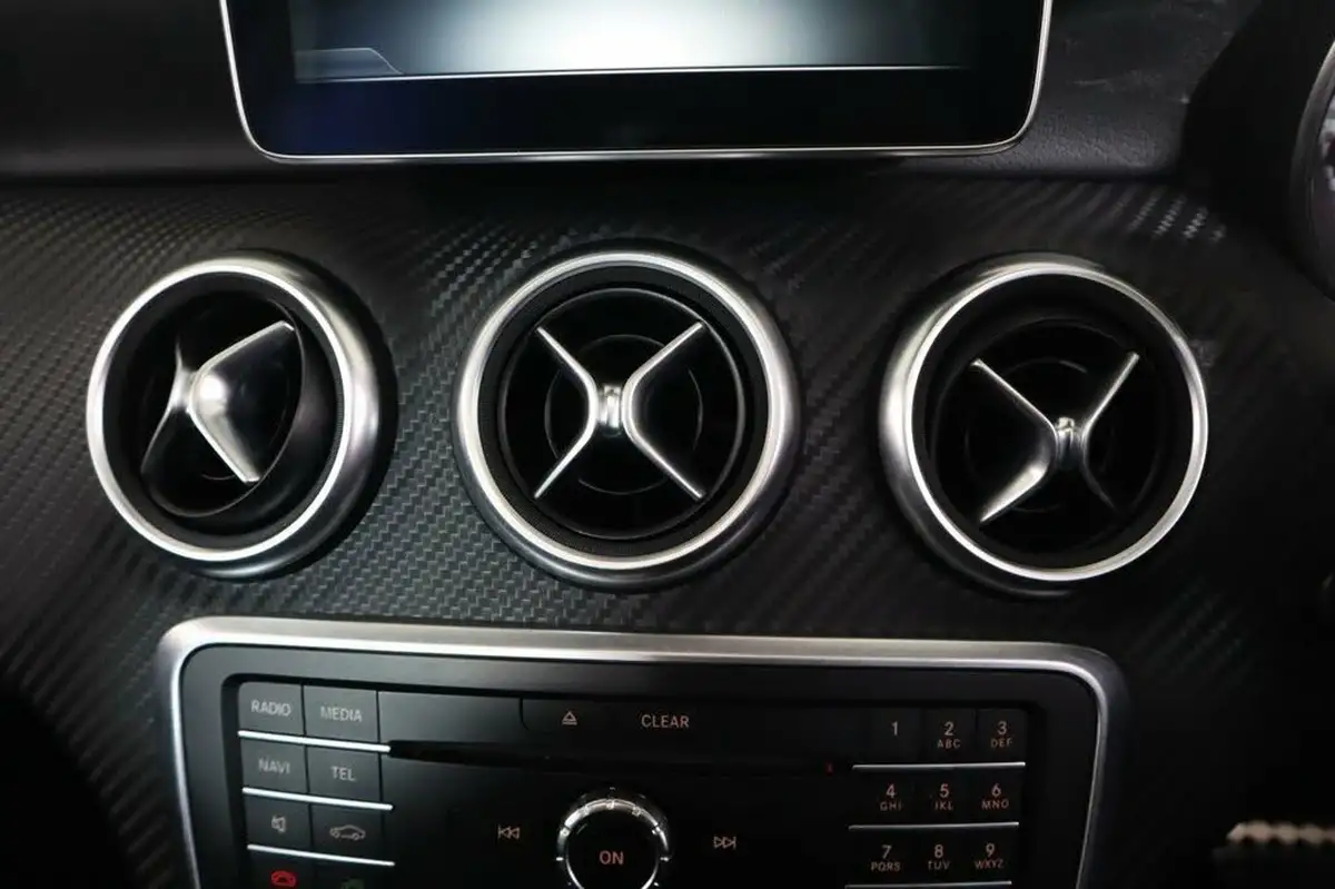 2016-mercedes-benz-a-class-21d-a200d-amg-line-136ps-premiumss-7g-dct-big-27