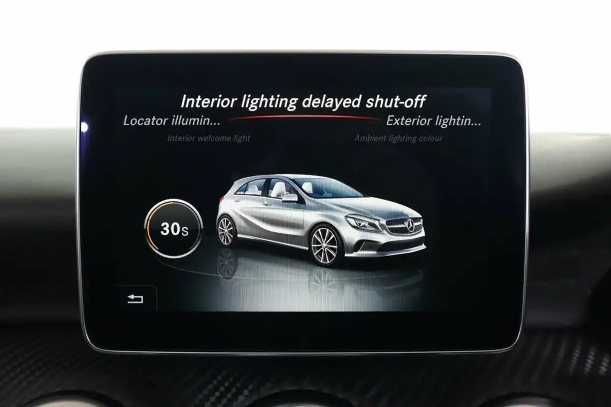 2016-mercedes-benz-a-class-21d-a200d-amg-line-136ps-premiumss-7g-dct-big-51