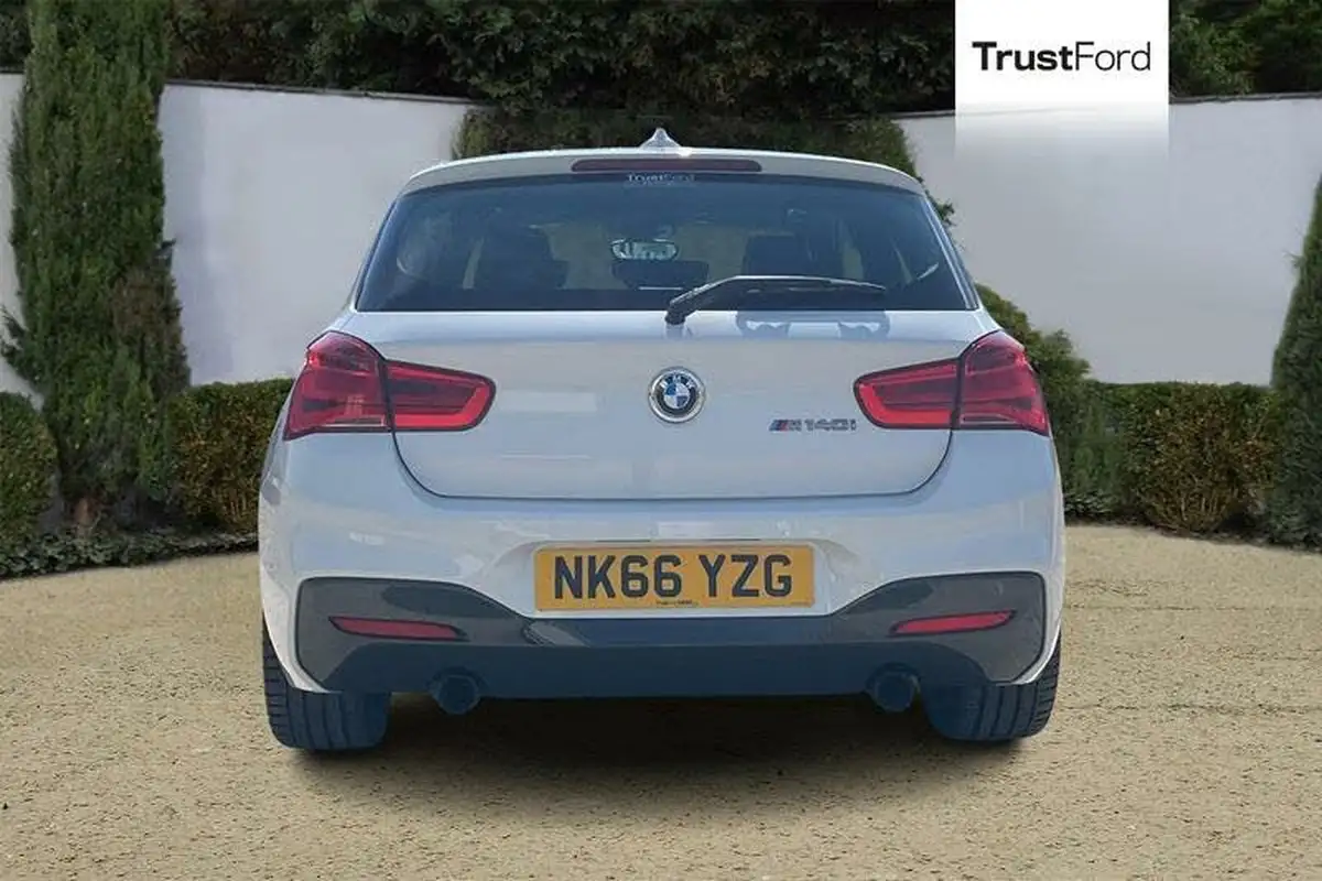 2016-bmw-1-series-30-m140i-3d-2998cc-sport-auto-big-6