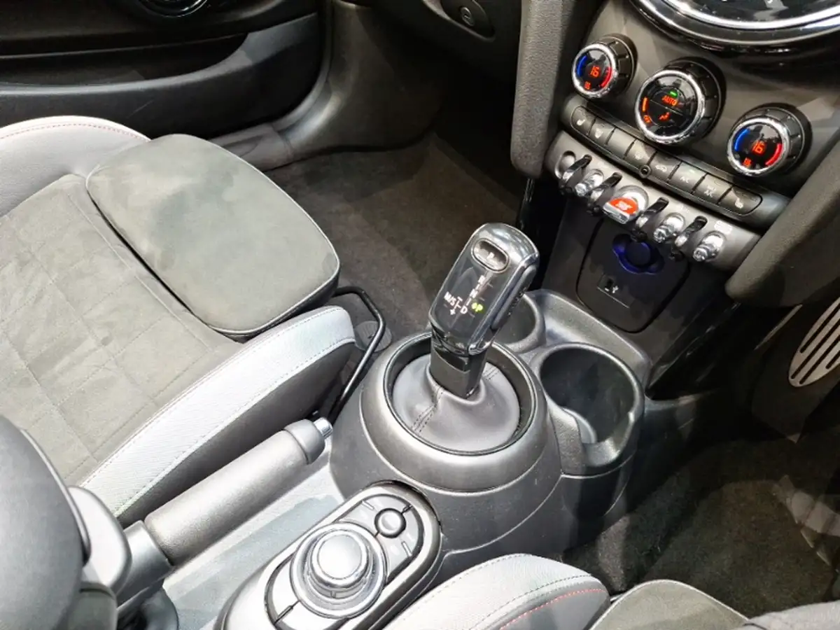 2024-mini-cooper-20-cooper-s-sport-176bhp-premium-auto-convertible-2d-auto-big-14