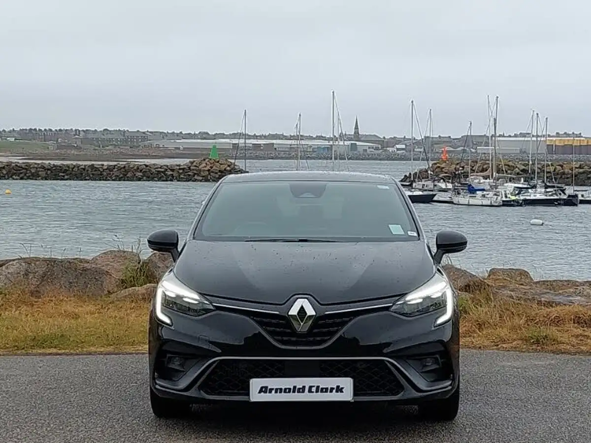 2023-renault-clio-10-tce-rs-line-big-18