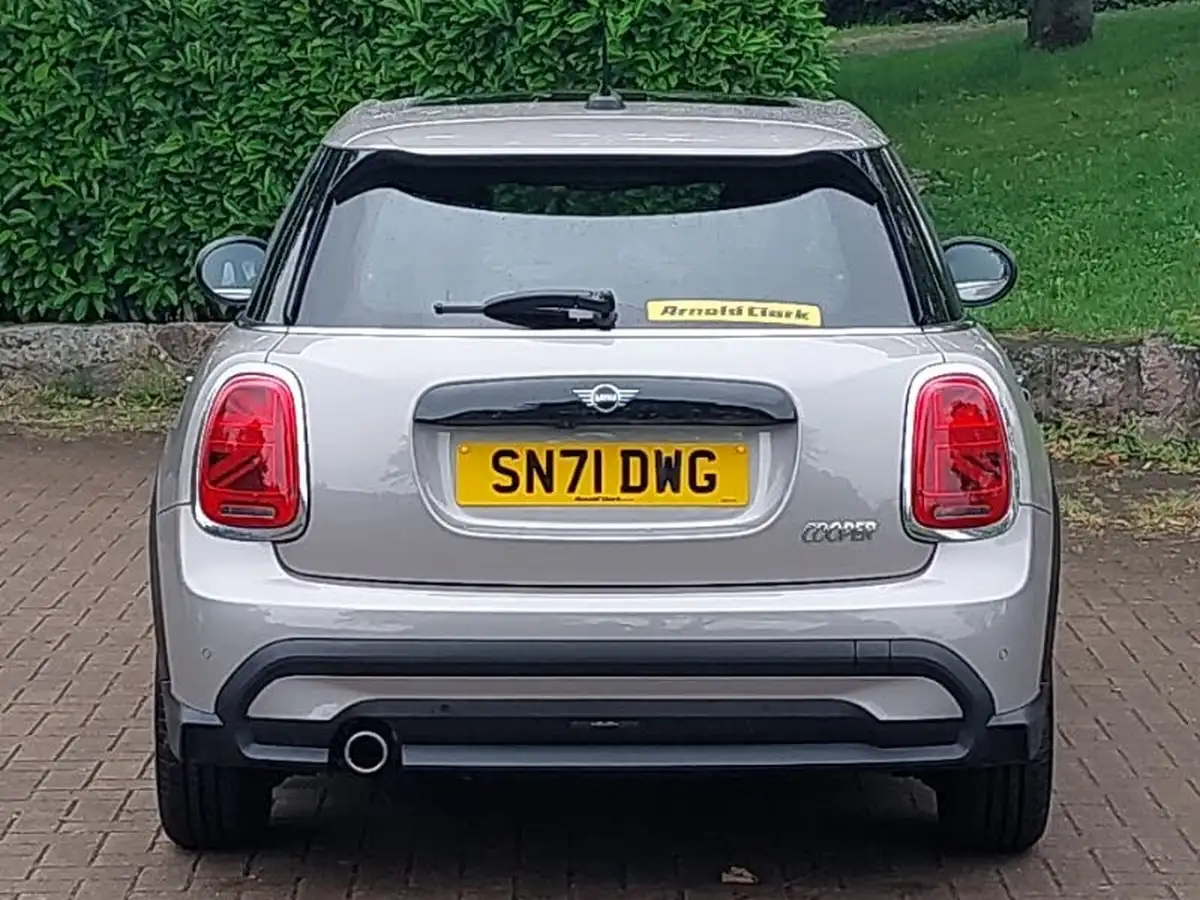 2021-mini-cooper-15-cooper-classic-hatchback-5d-auto-big-11