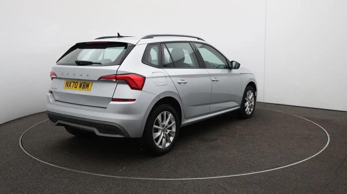 2020-skoda-kamiq-10-tsi-se-95ps-big-52