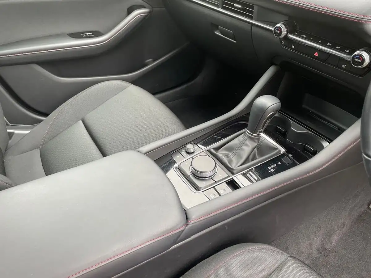 2025-mazda-mazda3-20-e-skyactiv-x-homura-auto-big-18