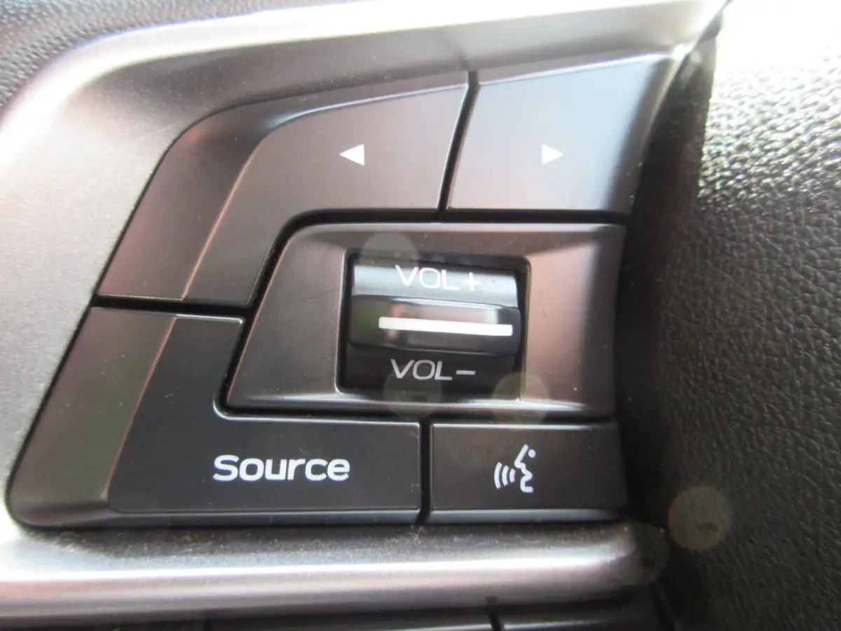 2022-subaru-outback-25i-touring-big-13