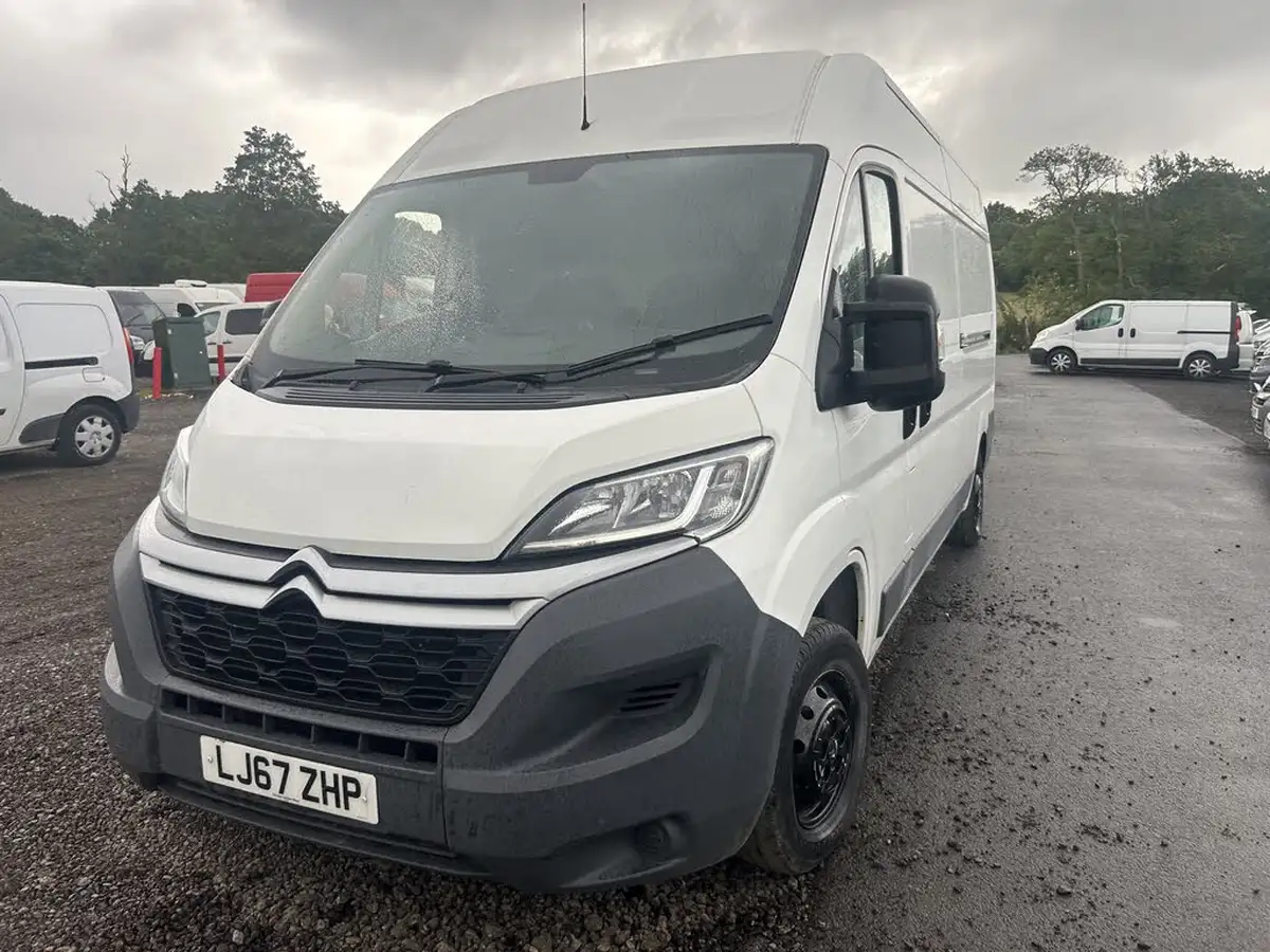 2017-citroen-relay-20bluehdi-35-l3h2-enterprise-130eu6-big-16