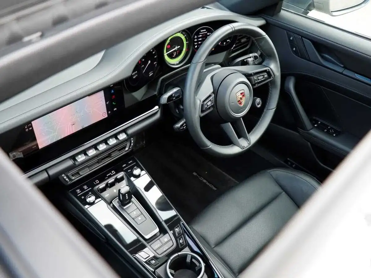 2023-porsche-911-30-carrera-t-pdk-big-10