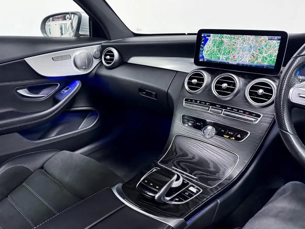 2019-mercedes-benz-c-class-20-c300-amg-line-premium-plus-coupe-2d-big-26