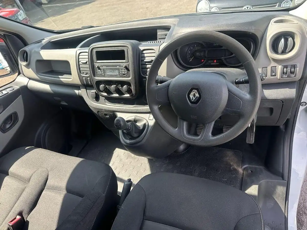 2016-renault-trafic-16dci-sl27-115-business-ready-4work-storage-panel-big-5