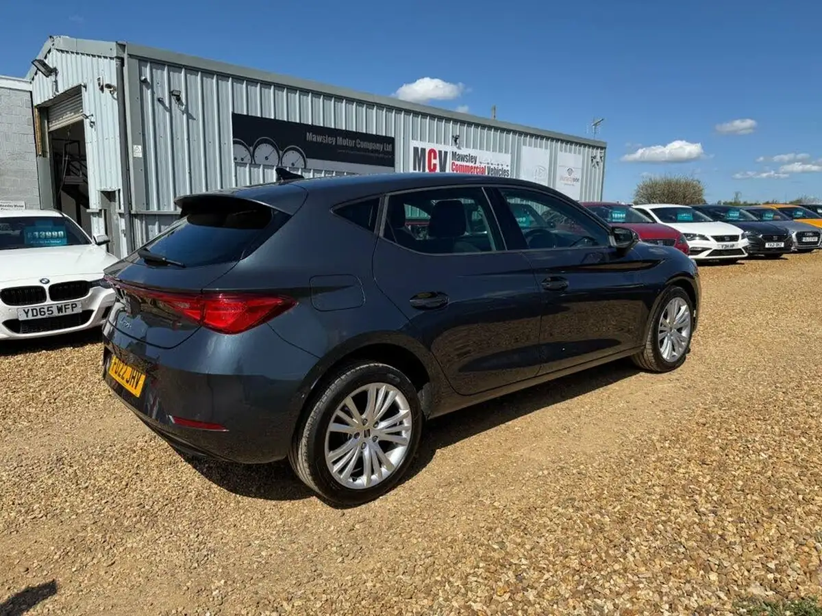 2022-seat-leon-10-tsi-evo-se-dynamic-hatchback-big-2