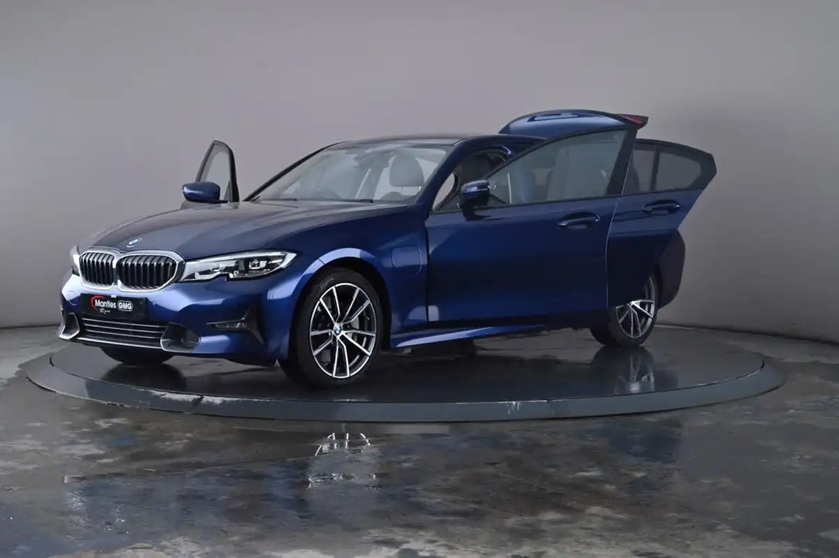 2020-bmw-3-series-20-330e-sport-pro-saloon-4d-big-36
