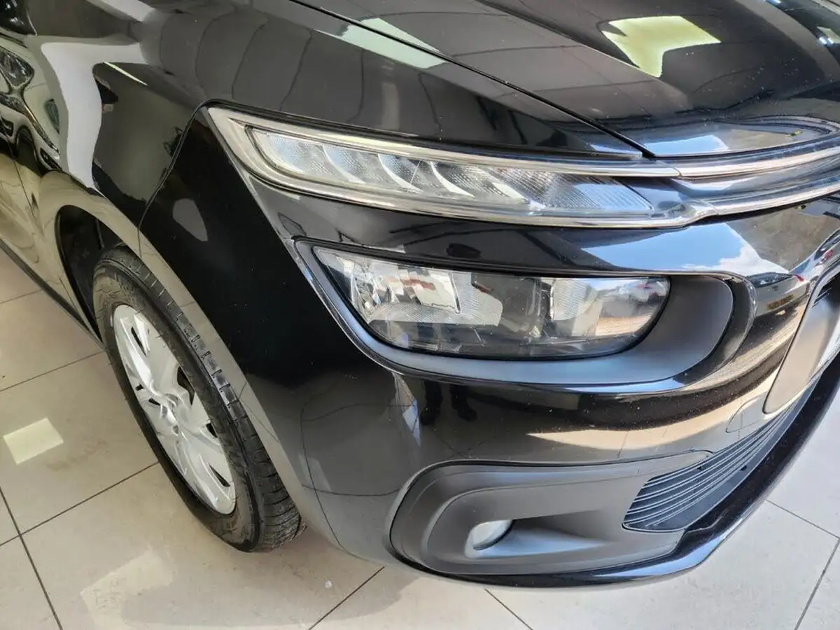 2017-citroen-c4-picasso-16bluehdi-touch-edition-100ps-ss-big-35
