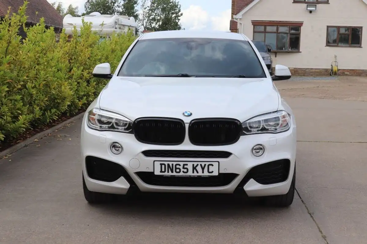 2015-bmw-x6-30td-xdrive30d-m-sport-big-15