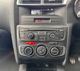2013-citroen-ds4-16td-dstyle-small-13